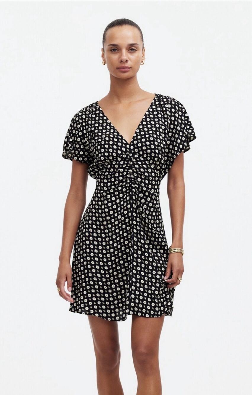 Madewell Ruched V-neck Mini Dress In Floral Navy/Pink Daisies Women’s Size 4